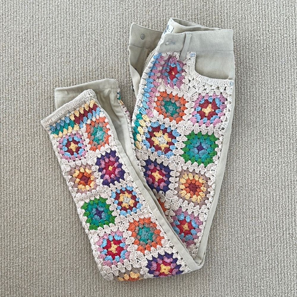 NWOT Free People Zuri Crochet Rolled-Cuffs Mom Jeans SZ 24